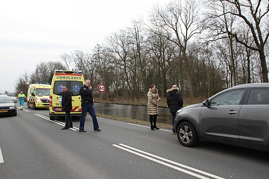 Auto te water Leidsevaart N444 3,0 Voorhout